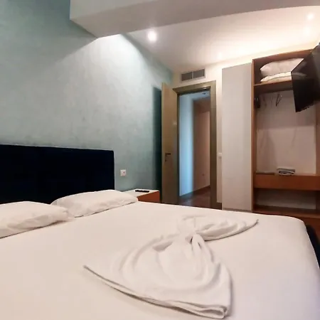 Hotel Karavastaja Divjake