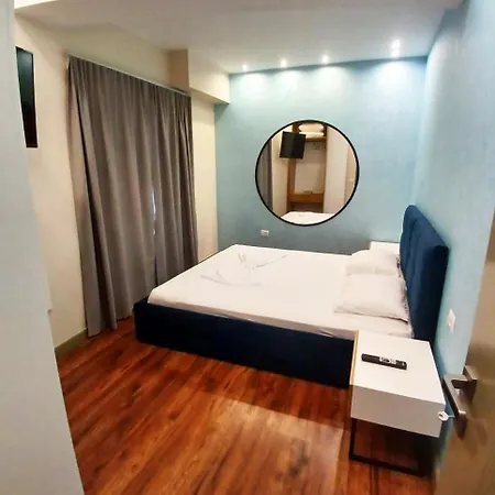 Karavastaja Hotel *